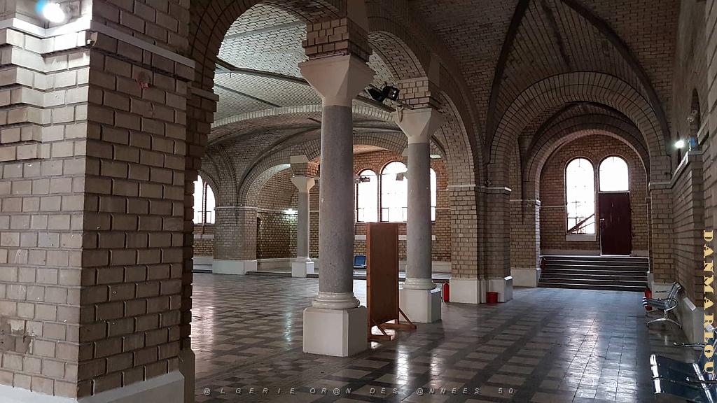 ORAN LA CATHEDRALE INTERIEUR 2A LA CRYPTE.jpg